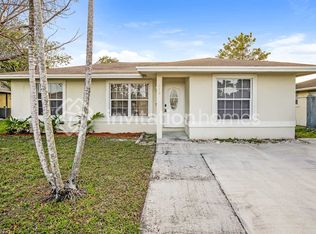 319 NW 5th Ave, Hallandale, FL 33009