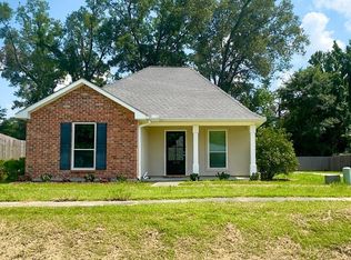 8012 Carlton Roberts Blvd, Denham Springs, LA 70726