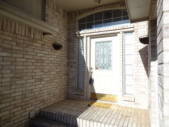 3rd image of 2062 Willowood Dr