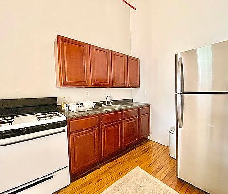5th image of 248 McKibben St #19EP