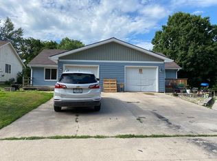 3809 Phoenix St, Ames, IA 50014