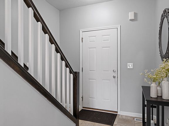 5th image of 8848 Cobble Dr