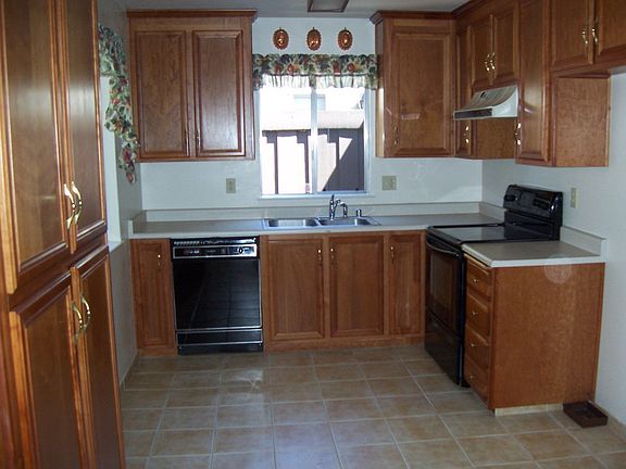 2nd image of 105 Fairoaks Dr