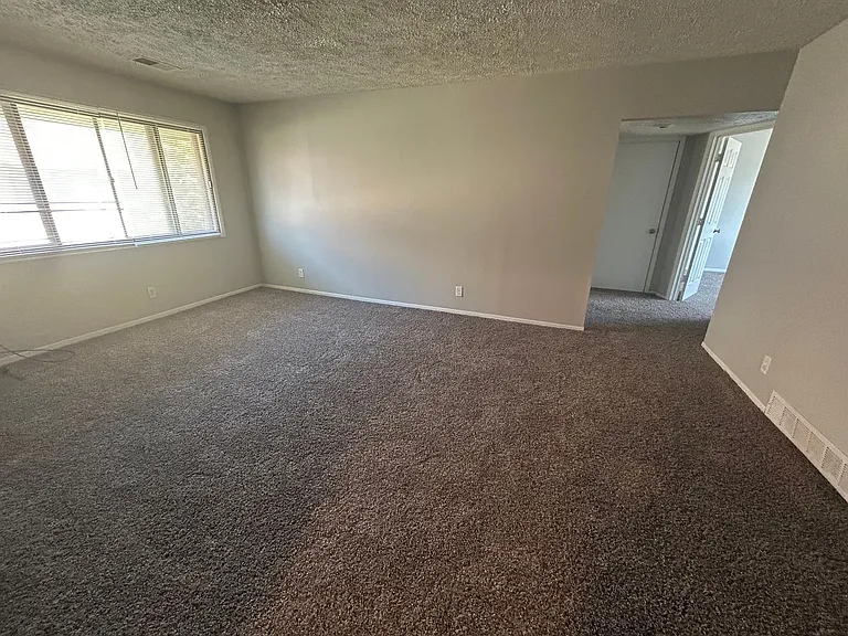 Briggs Point — Photo 121