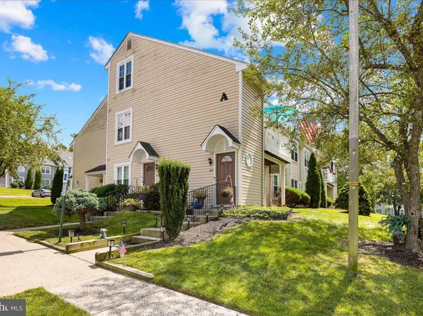 204 Boothby Ct, Sewell, NJ 08080