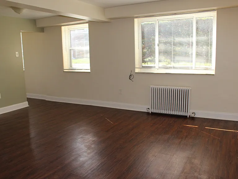 1022 Findley Dr — Photo 4