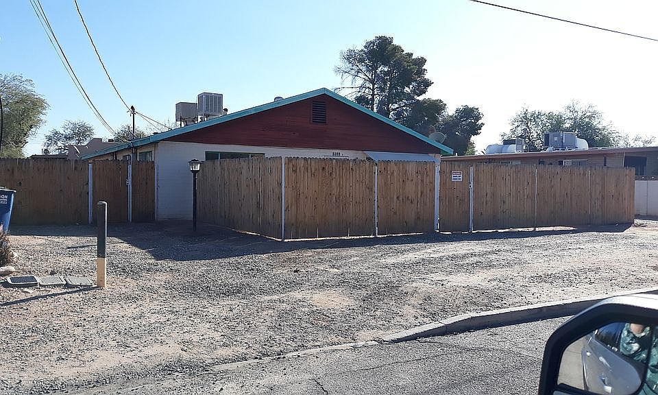 1st image of 2532 N Sparkman Blvd