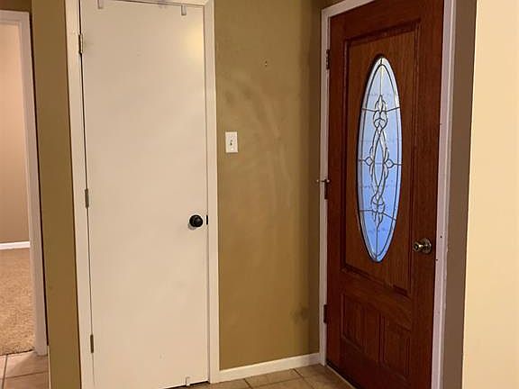 5th image of 384 Knollwood Ln