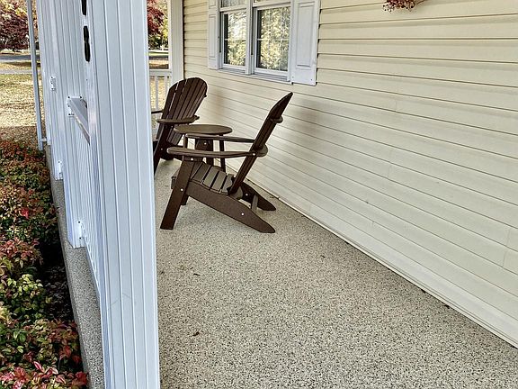 2nd image of 31308 Coventry Dr