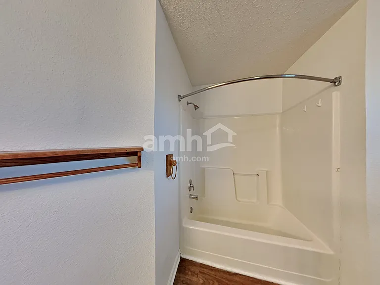 7411 Cordova Dr — Photo 12