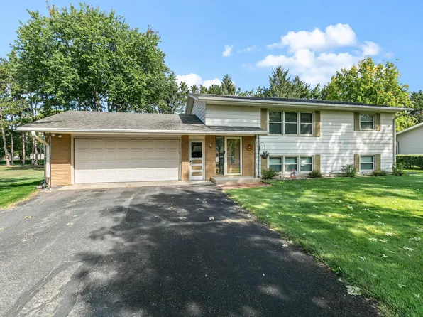 4219 Thru St, Saint Cloud, MN 56303