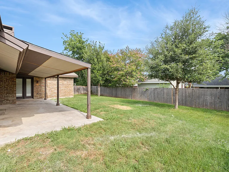 6728 Fair Meadows Dr — Photo 24