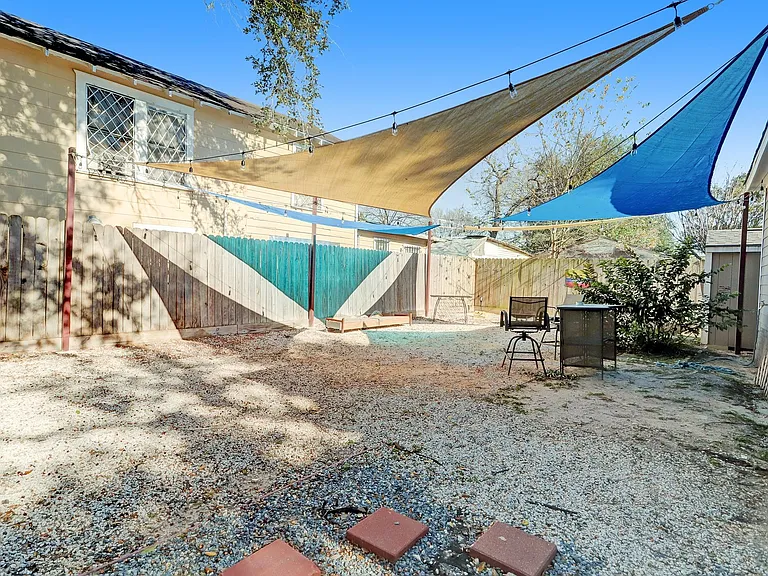 4801 Avenue H — Photo 19
