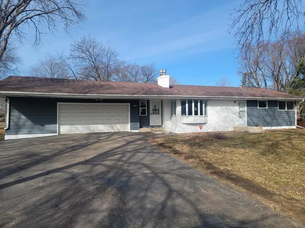 6401 W Broadway Ave, Brooklyn Park, MN 55428