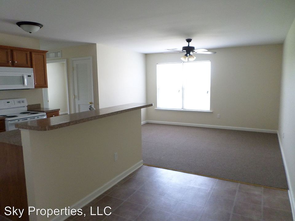 1st image of 1755 Galbraith Rd APT 1024