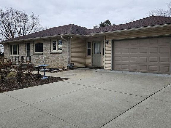 2nd image of N2285 County Rd D ROAD