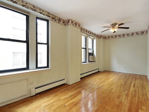 4th image of 315 W 99th St APT 6D
