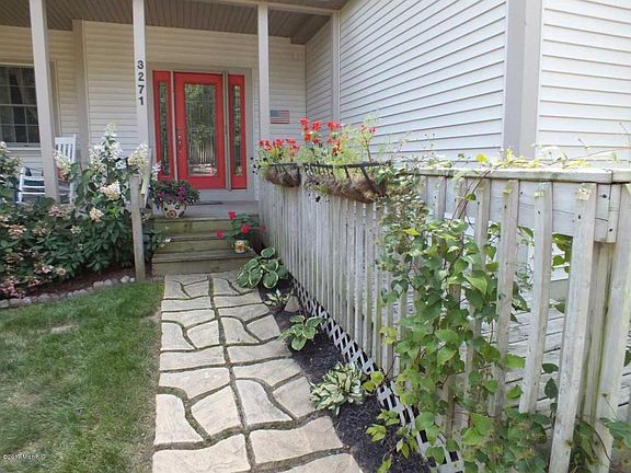 5th image of 3271 Millard Ave #35