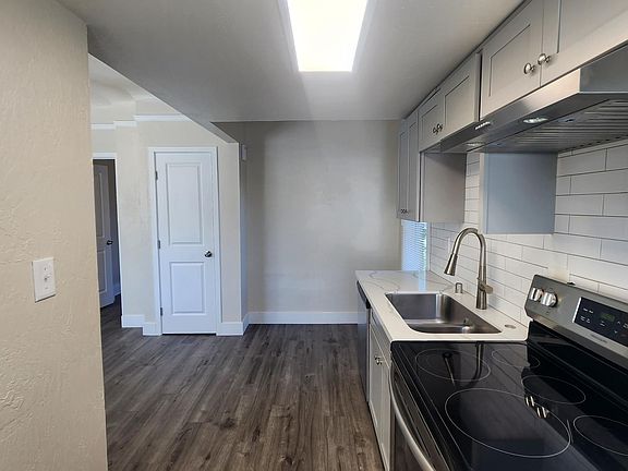 4th image of 1003 N 40th St #1033N