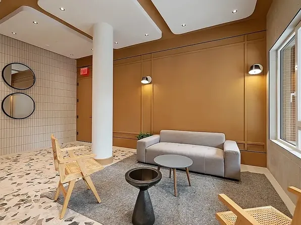 706 East 32nd Street image 6 of 8