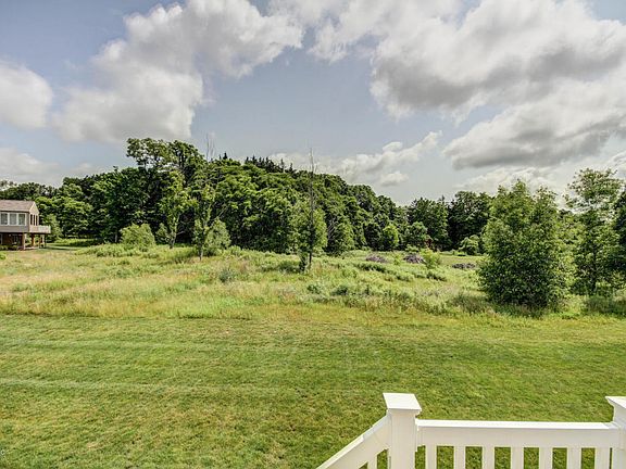 5th image of 7922 Black Cherry Way SE
