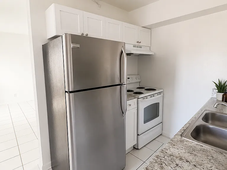 371 Sunshine Dr #H2 — Photo 11