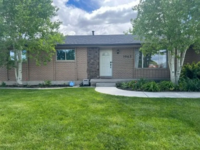 1963 W Lawrence Cir — Photo 23