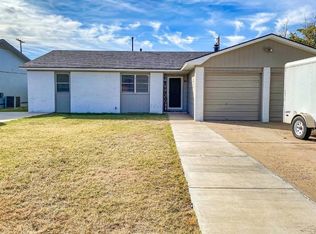 911 Adrian St, Lubbock, TX 79403