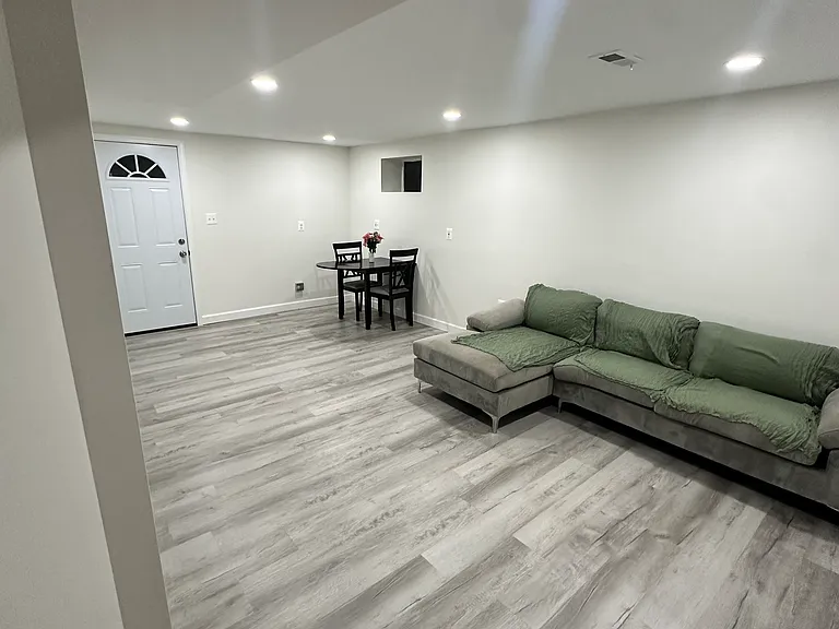 8303 Navahoe Dr — Photo 8