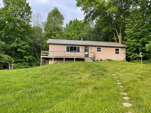 3995 Barber Rd, Hastings, MI 49058