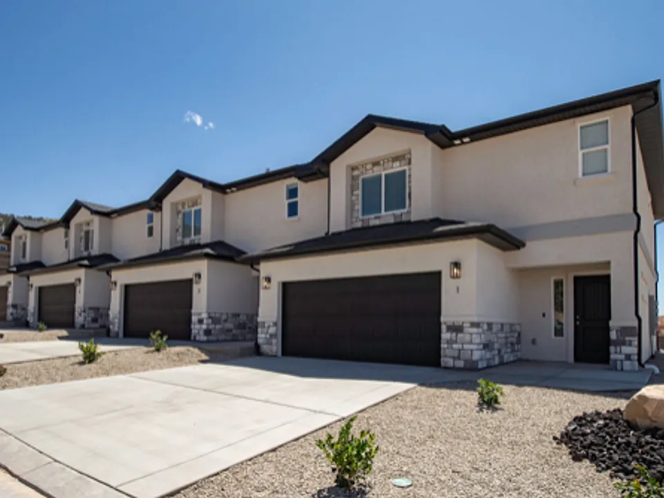51 S 4375 W #38