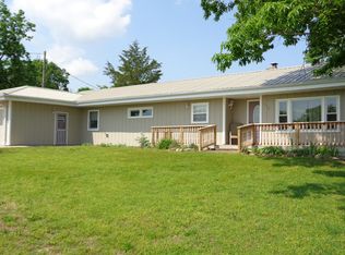 140 Bull Shoals Ln, Forsyth, MO 65653