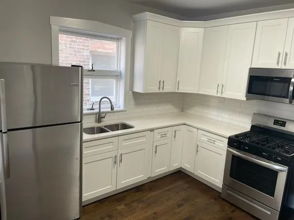 1831 Elmwood Ave #1, Berwyn, IL 60402