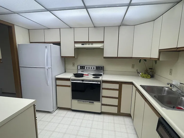 3411 W Wren St #2 — Photo 1