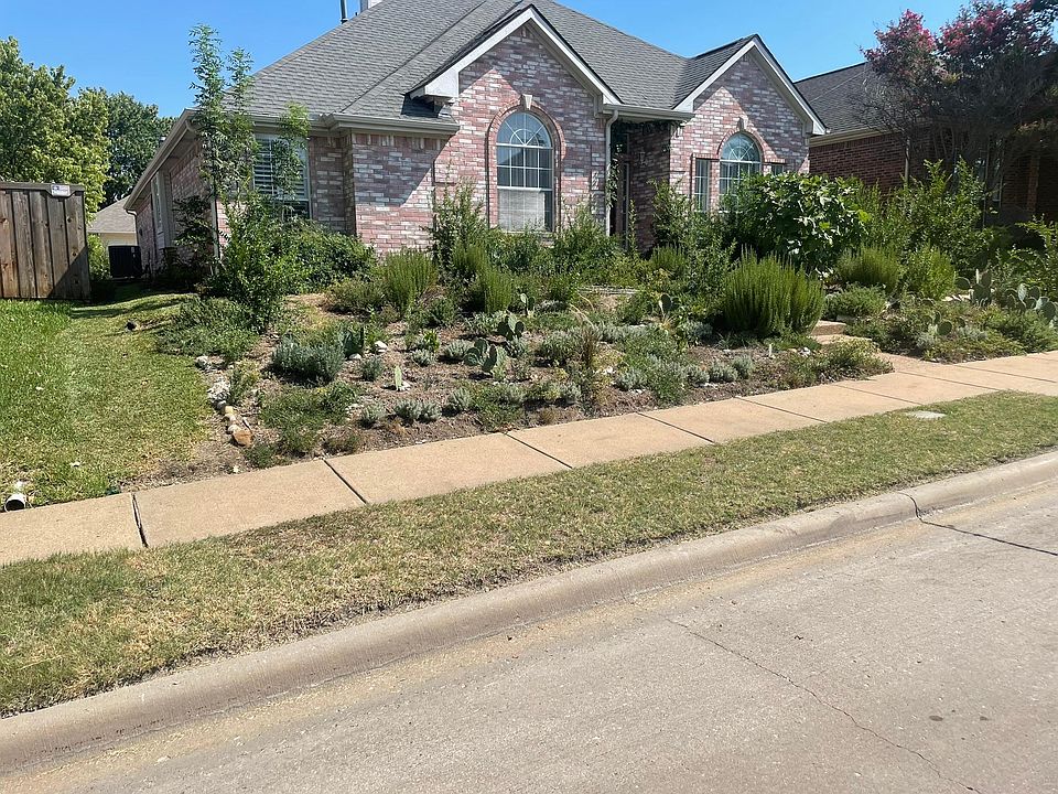 1st image of 4621 Holly Berry Dr
