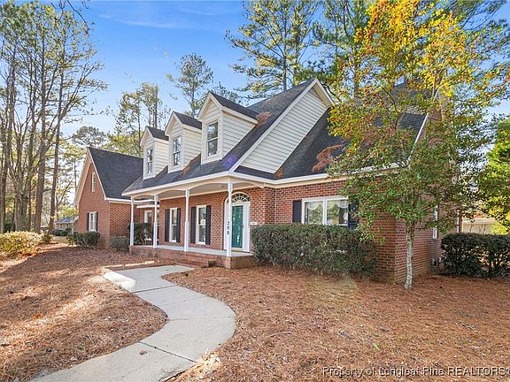 4th image of 208 Woodsage Cir