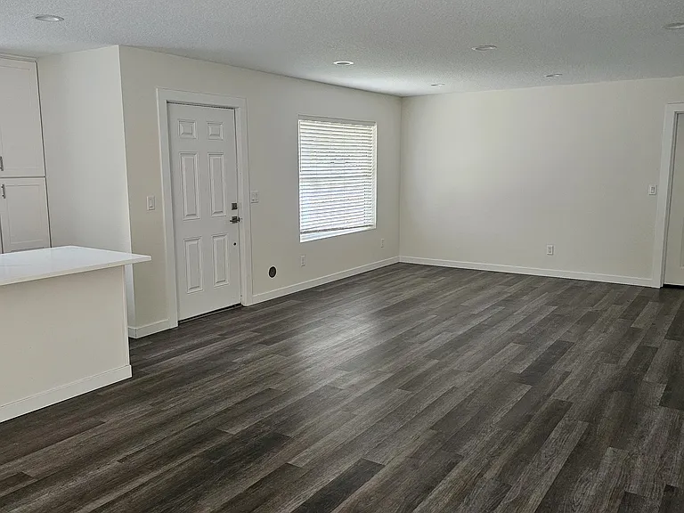 680A Spruce St NE — Photo 6