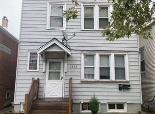 1339 Scoville Ave, Berwyn, IL 60402