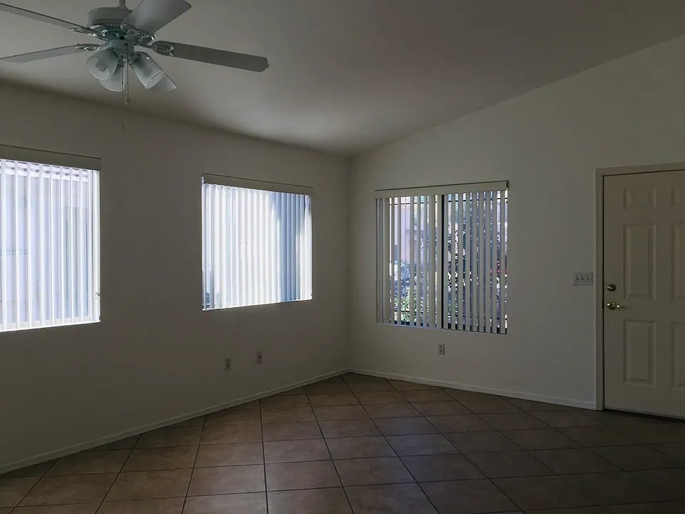 2081 E Arabian Dr