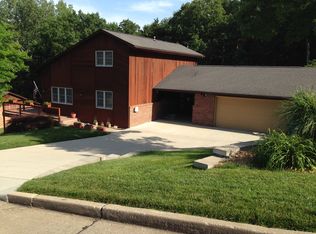 2411 Yorktown Dr, Jefferson City, MO 65109