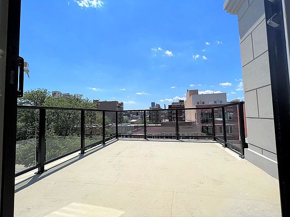 3rd image of 23-29 30th Dr Penthouse F