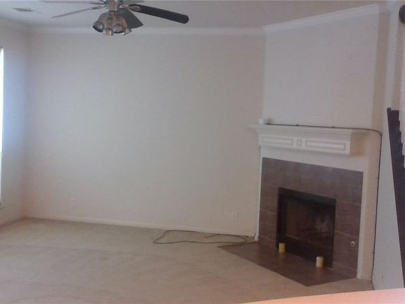 3rd image of 229 Settlers Valley Dr