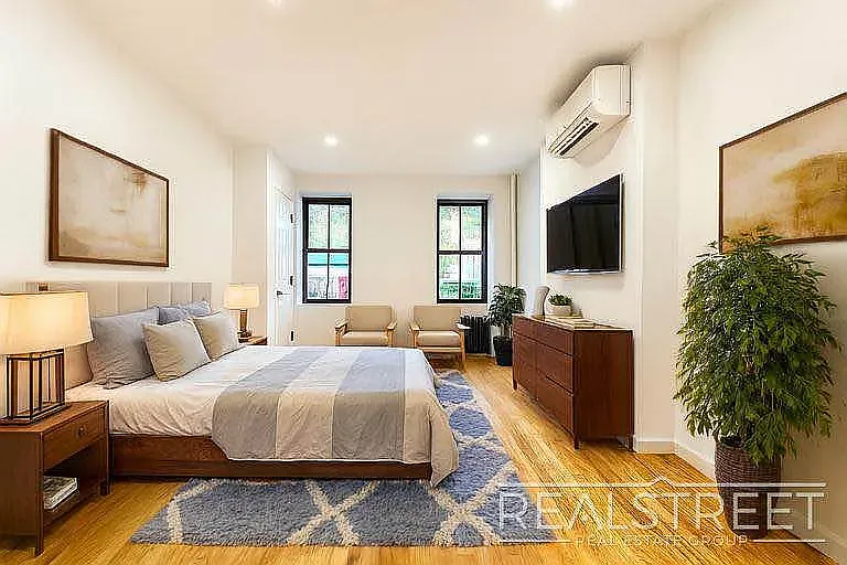 206 Macdougal St #1 — Photo 4