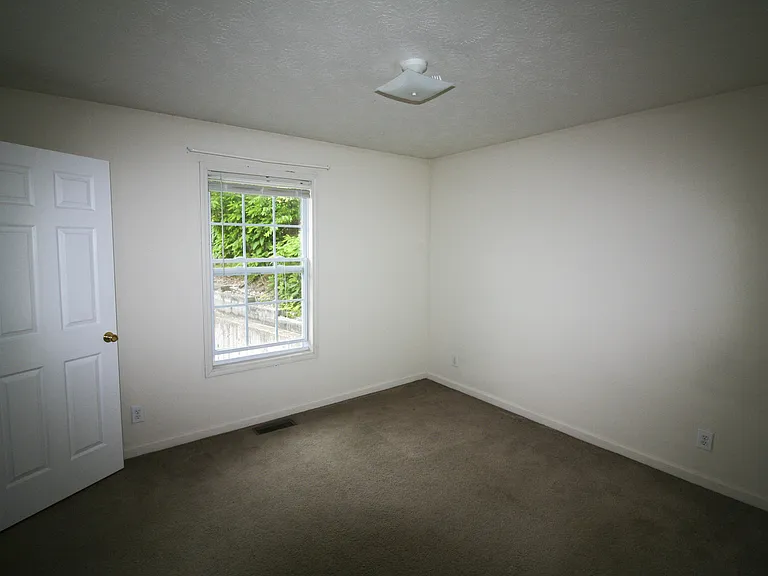 1500 N Willow Ave — Photo 13