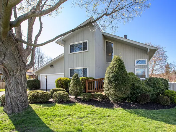 1436 Clarke Pl, South Haven, MI 49090