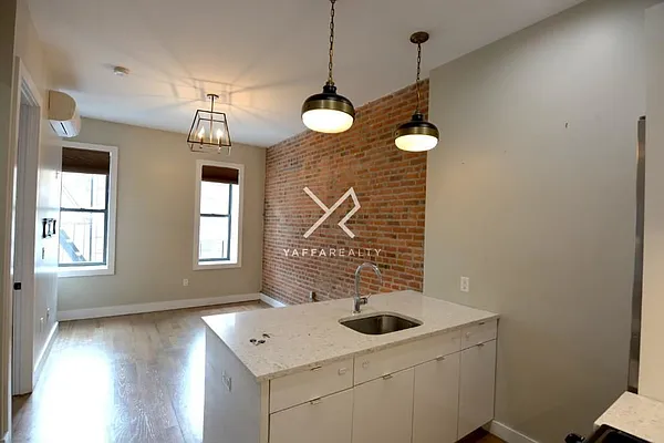 Rented by Yaffa Realty LLC | media 45