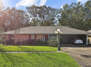 3644 Cypress Park Dr, Zachary, LA 70791