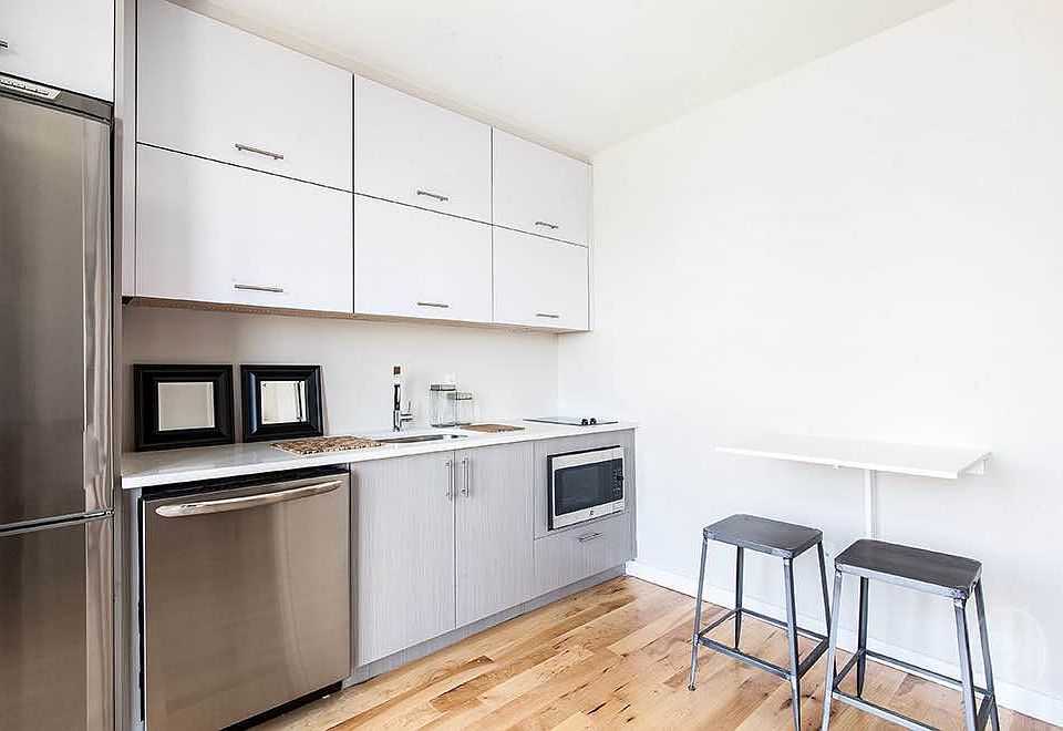 1st image of 182 15th St APT 3C