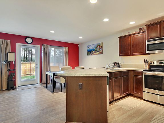 5th image of 18801 117th Avenue Ct E