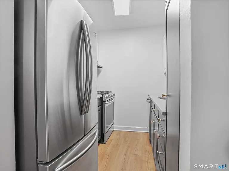 27 Northill St #2J — Photo 12